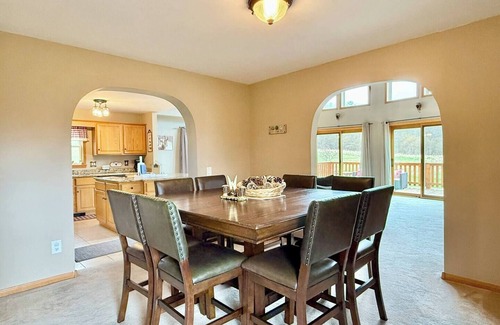 Unadilla House | Sunset Ridge - Hot tub, fire pit, BBQ