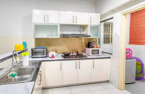 Puchong Apartment | Sunset view Apt perfect for Biz/Family @ SetiaWalkn