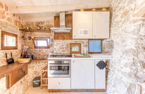 Torre Vado Villa | Sunset view, infinity pool, little stone house