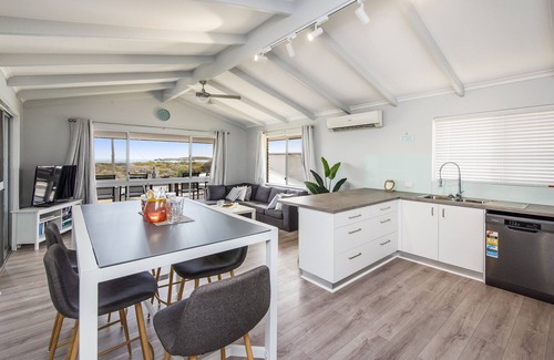 Lancelin House | Sunset View- Magnificiant Ocean Views