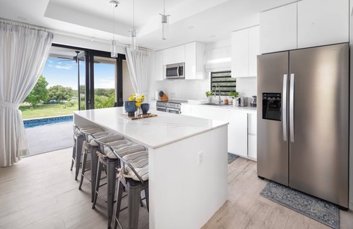 Mount Standfast Villa | Sunset views by DanTopia Villa in Holetown's west coast. Private pool & parking!