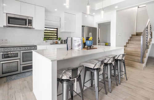 Mount Standfast Villa | Sunset views by DanTopia Villa in Holetown's west coast. Private pool & parking!