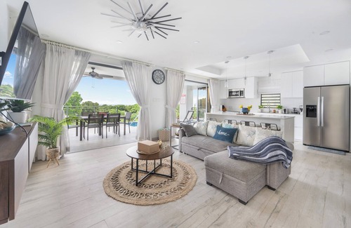 Mount Standfast Villa | Sunset views by DanTopia Villa in Holetown's west coast. Private pool & parking!