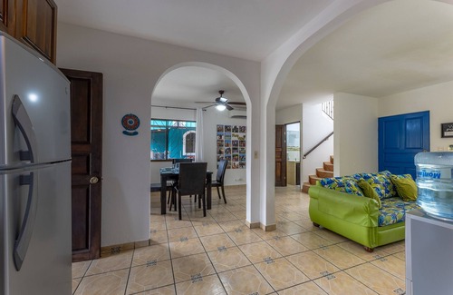 Bejuco House | Sunset Villa - 'A Stones Throw to the Beach'