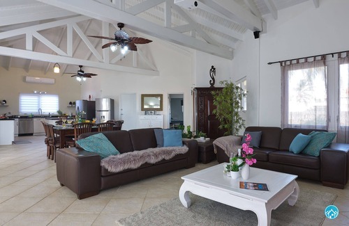 Esmeralda Villa | SUNSET VILLA - Stunning VIEW! - private pool - 4 bed - 4 bath- 11 guest home