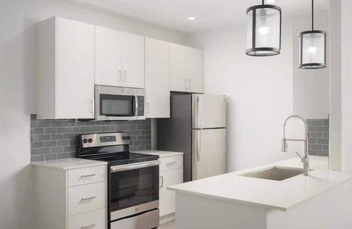 Arrowhead Ranch Apartment | Sunshine for up to 6 people in a Luxe Apt