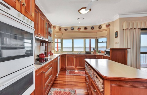 Sunshine House | Sunshine Lake Views with Jetty and Slipway