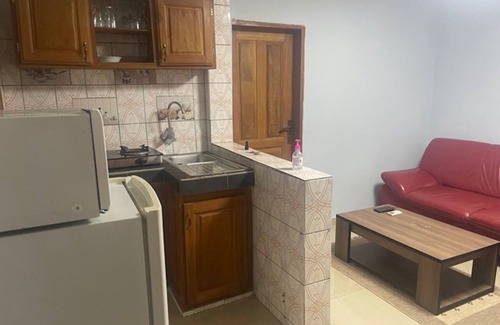 Douala Villa | sunshine Place is a cheeful and clean 6-Bedroom villa compound with lot of space