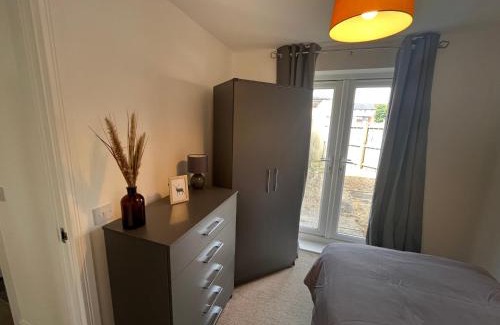 Hull Apartment | SUPER 4 Bedroom 9 Person 3 Bathroom MEGA HOUSE