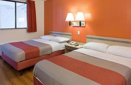 Broadmoor Hotel | Super 6 Inn & Suites Baton Rouge