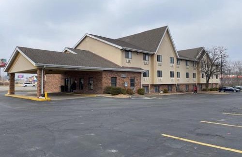Alton Hotel | Super 8 by Wyndham Alton