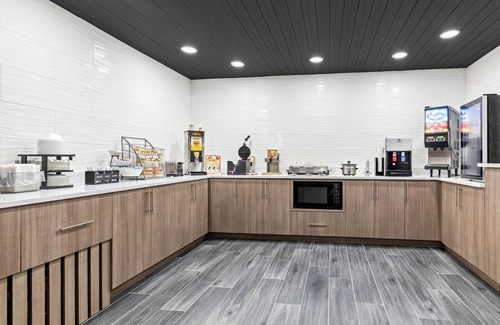 Athens Hotel | Super 8 by Wyndham Athens