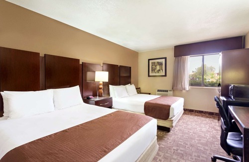 Chandler Hotel | Super 8 by Wyndham Chandler Phoenix