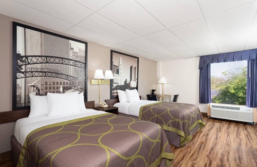 Columbus Hotel | Super 8 by Wyndham Columbus
