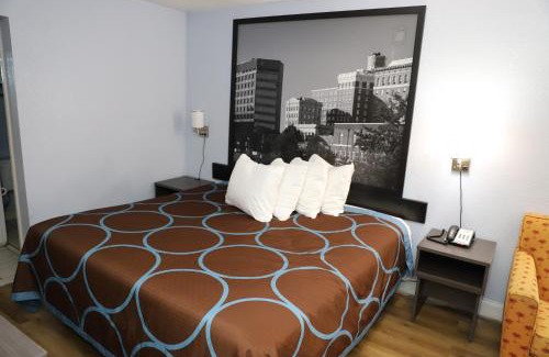 Florence Hotel | Super 8 by Wyndham Florence SC I-95 North - Hwy 76