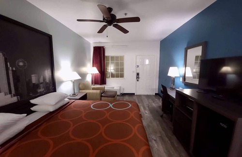Forney Hotel | Super 8 by Wyndham Forney/East Dallas