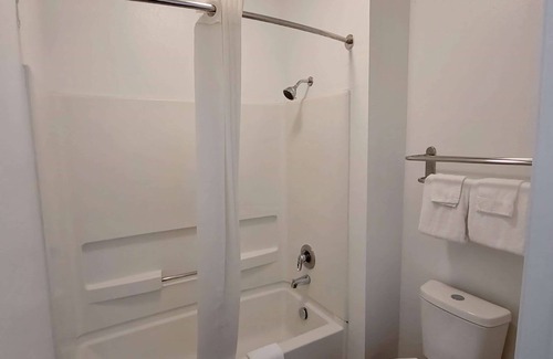 Forney Hotel | Super 8 by Wyndham Forney/East Dallas