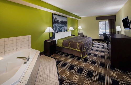 Greer Hotel | Super 8 by Wyndham Greer/Spartanburg Area