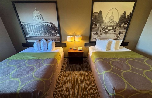 Jerseyville Hotel | Super 8 by Wyndham Jerseyville
