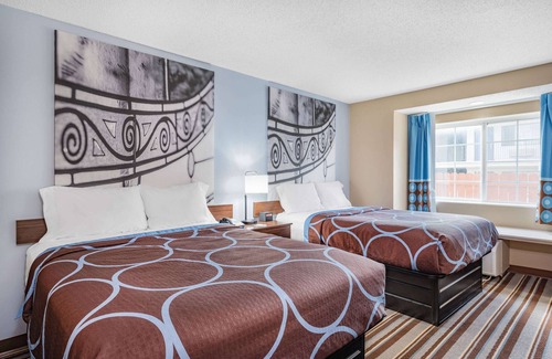 Joliet Hotel | Super 8 by Wyndham Joliet