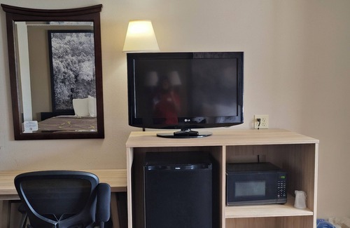 Weisenberg Hotel | Super 8 by Wyndham Kutztown/Allentown Area