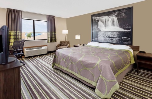 Plymouth Hotel | Super 8 by Wyndham Plymouth