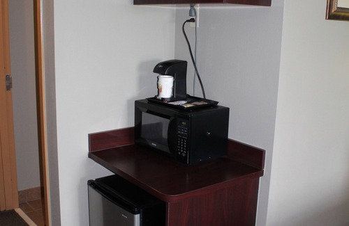 Rainsville Hotel | Super 8 by Wyndham Rainsville