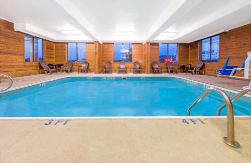 Shepherdsville Hotel | Super 8 by Wyndham Shepherdsville - Louisville South I65