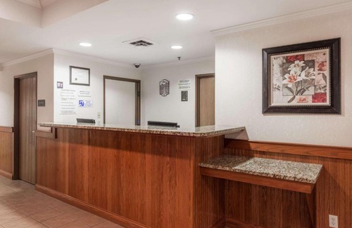 St. Robert Hotel | Super 8 by Wyndham St Robert Ft Leonard Wood Area