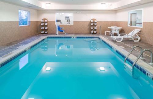 St. Robert Hotel | Super 8 by Wyndham St Robert Ft Leonard Wood Area