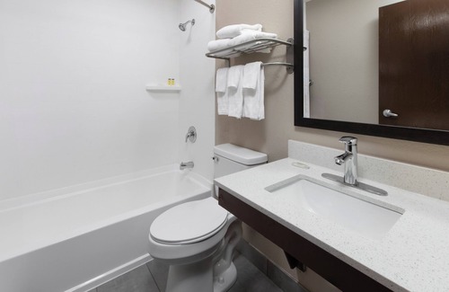 Summersville Hotel | Super 8 by Wyndham Summersville/New River National Park