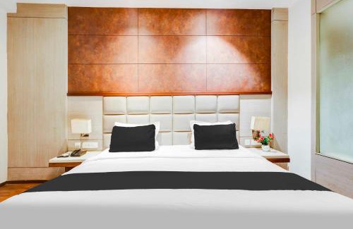 Chhatarpur Hotel | Super Collection O Chhatarpur Near Metro Park