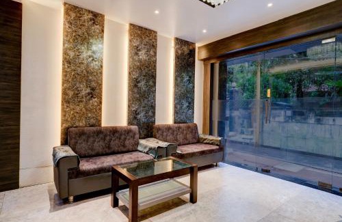 Khattalwada Hotel | Super Townhouse Guwahati Railway Station Formerly Niharika Guest House