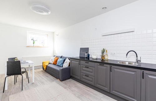 Wlochy Apartment | SuperApart Obywatelska 42