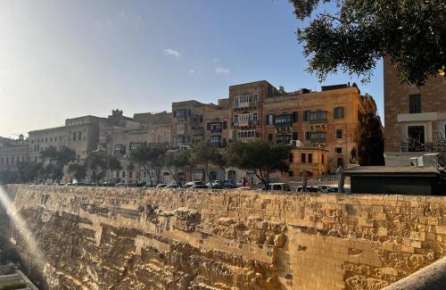Valletta Apartment | Superb 3 Bedroom Apartment in Valletta