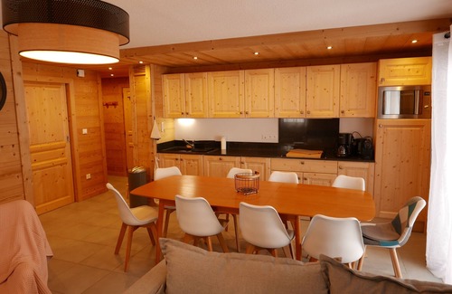 Mont-de-Lans Apartment | Superb apartment with garden overlooking slope 2 bedrooms and a mountain corner