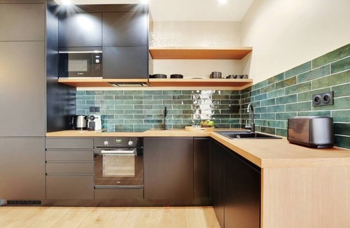 Pere Lachaise Apartment | Superb Appartement: 3br/8p - Père Lachaise