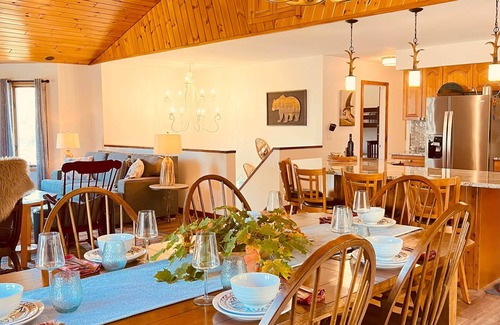 Johnsburg Ski Chalet | Superb Chalet Near Gore Ski Resort, Hot Tub, Game Room, Firepit and Fireplace