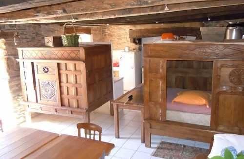 Loqueffret Cottage | superb Cottage in the heart of the Arrée Mountains, in a typical village