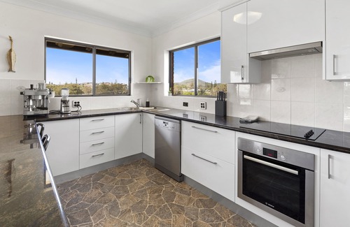 Scotts Head House | Superb location for Surfers, point view and 30 steps to the Beach!