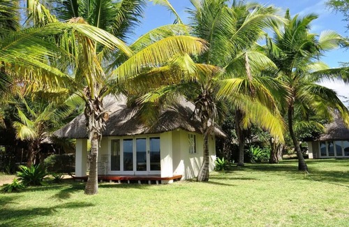 Inhambane Province House | Superb lodge with AC in Inhassoro - 9 bedrooms available