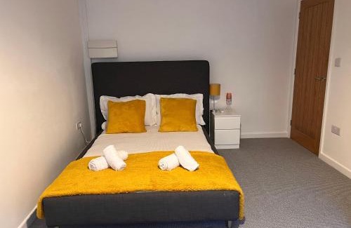 Northampton Apartment | Superb modern flat in Northampton, parking &EV