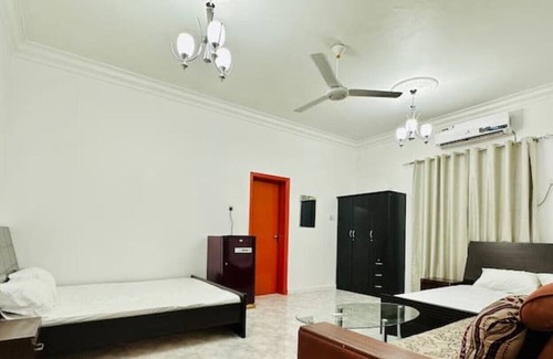 Mirdif Apartment | Superb room Wifi+many amenities