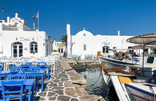 Oia Villa | Superb Santorini Cliff Villa | Villa Apolo | Breathtaking Sea Views | Spacious.