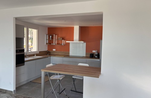 Carry-le-Rouet House | Superb view, swimming pool, close to sea and village, 160 m2 apartment in villa