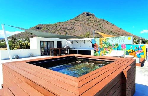 Tamarin Apartment | Superbe appartement avec vue mer et montagnes.