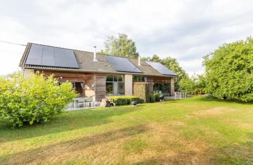 Sevry House | Superbe et chaleureux gîte familial