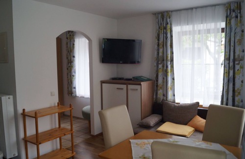 Unterach am Attersee Apartment | Superior garden apartment - Seehaus Unterach
