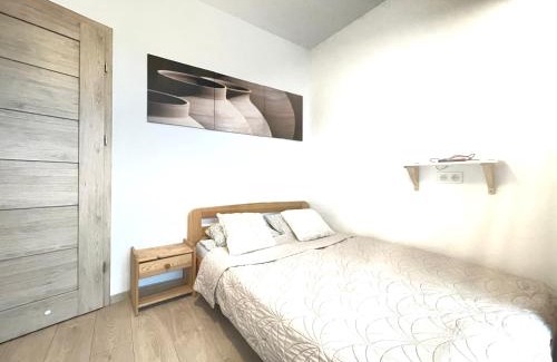 Warsaw Apartment | Superior Komputerowa, 4 rooms, 3 bedrooms, Airport-City train, Metro! 24h reception!
