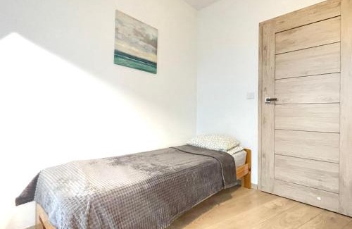 Warsaw Apartment | Superior Komputerowa, 4 rooms, 3 bedrooms, Airport-City train, Metro! 24h reception!